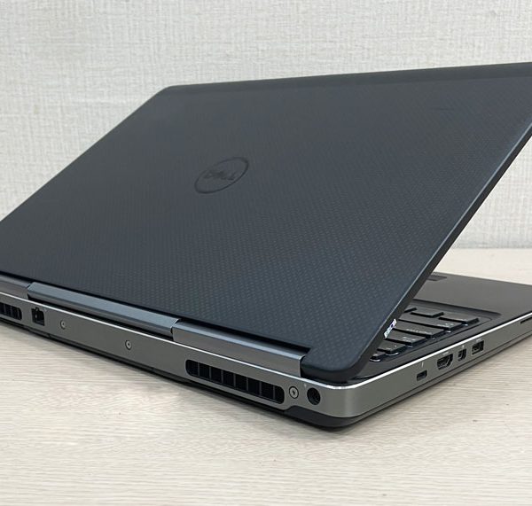 Laptop Dell Precision 7520